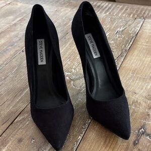 Steve Madden Black Velvetty Heels -Never Worn